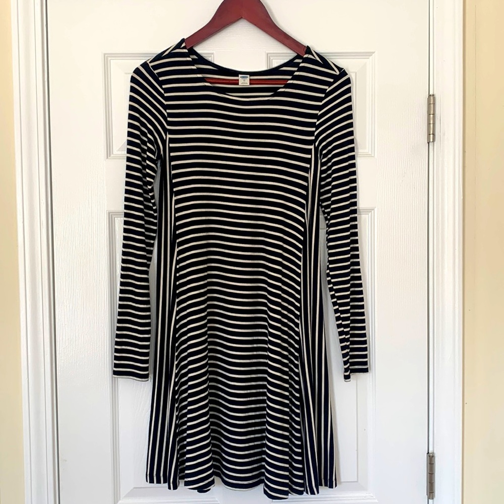 OLD NAVY | Black and White Stripe Dress with Long-sleeves